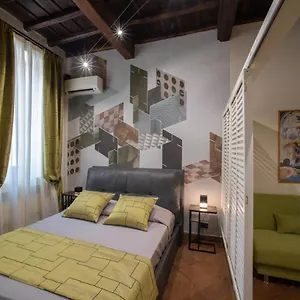 Vittoria House , Roma Italia
